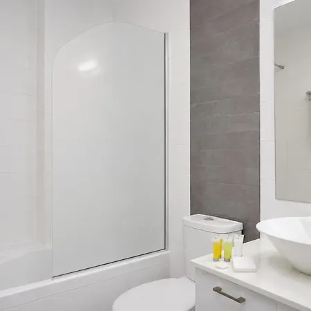 Timelessly Modern 1br In Old Town *