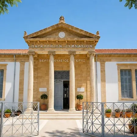 Timelessly Modern 1br In Old Town Nicosia