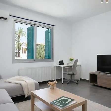Timelessly Modern 1br In Old Town Appartamento Nicosia